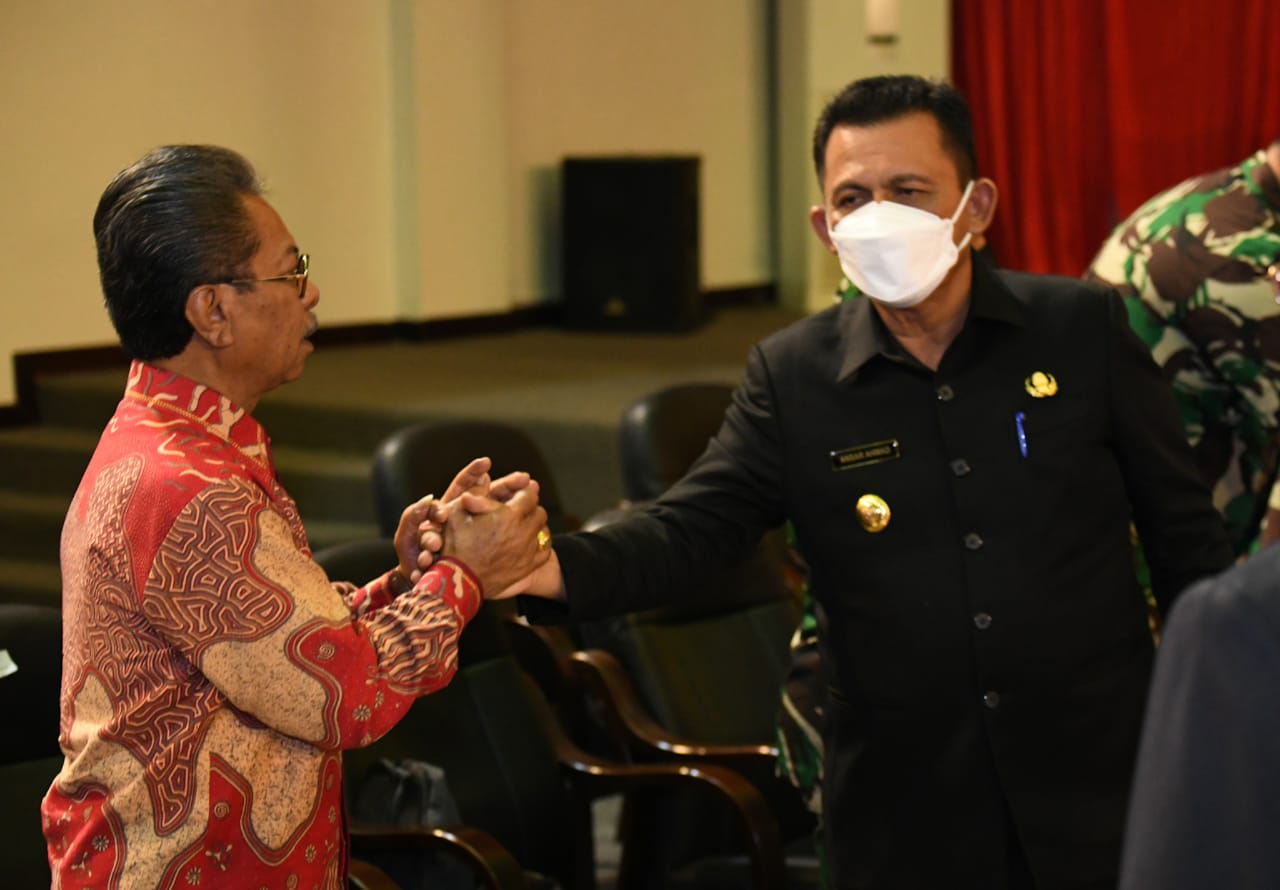 Gubernur Ansar Sampaikan LKPj Tahun 2021 Dalam Rapat Paripurna DPRD