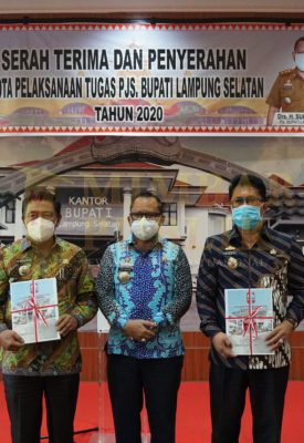 Pjs. Bupati Lampung Selatan Serahkan Nota Pelaksanaan Kerja