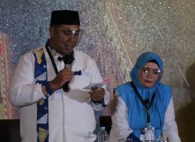 Bupati Maros terpilih, H.A Chaidir Syam dan Suhartina Bohari