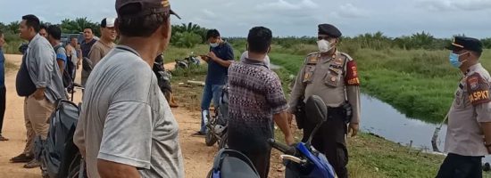 Masyarakat Sungai Raya datangi lahan. Untuk mempertanyakan kepada pengawal PT Mentari yang diduga masuk ke lahan masyarakat