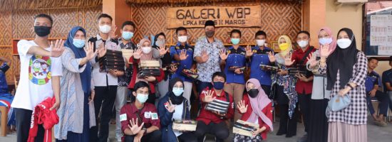 Kepala Lapas Pembinaan Khusus Anak Kelas ll Maros Bersama Tim DP3A Sulsel dan Forum Anak Sulawesi Selatan (Foto : Nurfajriansyah)