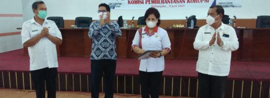 Bupati Karo Cory Sriwati Sebayang Gelar Rapat Monotoring Evaluasi bersama KPK RI