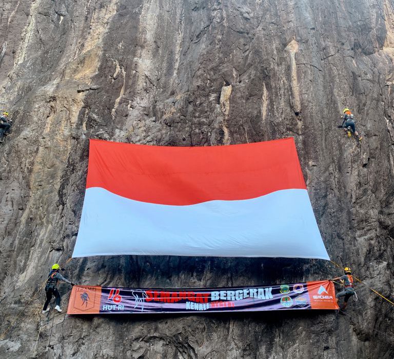 TRAMP Berhasil Kibarkan Bendera Merah Putih di 4 Titik