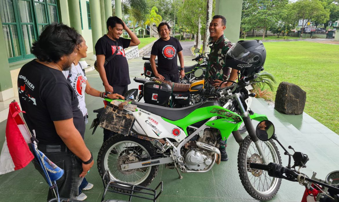 Tim JKW- PWI Kunjungi Makorem 143/Halu Oleo Kendari