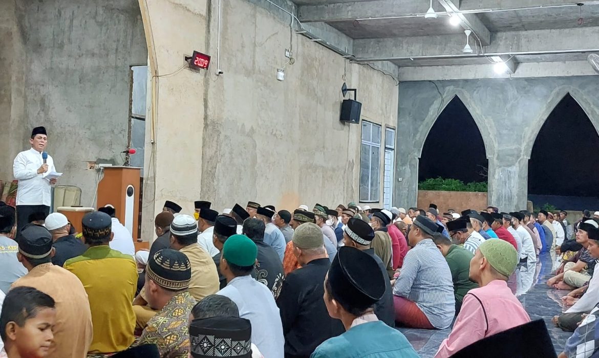 Gubernur Ansar Bersafari Ramadhan di Masjid Muthaminah Kavling Sagulung Batam