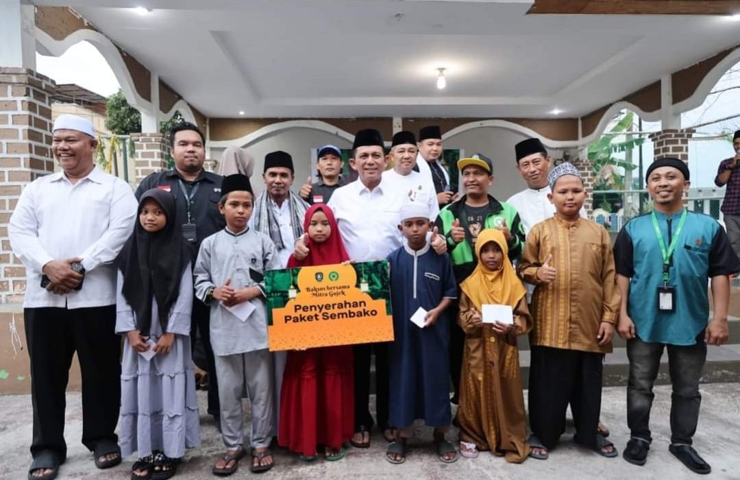 Bersama Gojek, Gubernur Ansar Bakti Sosial di Panti Asuhan Qurrotu A’yun Batam