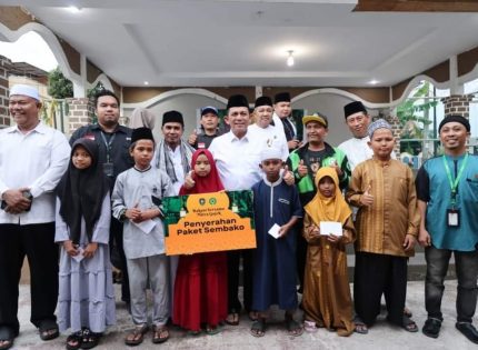 Bersama Gojek, Gubernur Ansar Bakti Sosial di Panti Asuhan Qurrotu A’yun Batam