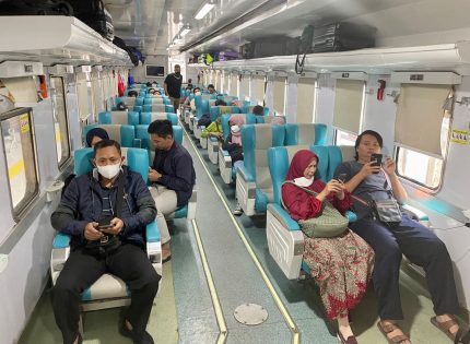 KA Baru Pandalungan Tujuan Jember Jadi Rute Favorit Baru Dari Stasiun Gambir, Hari Pertama Beroperasi Tiket Terjual mencapai 99 Persen