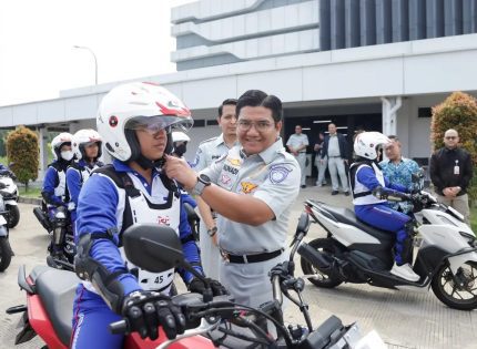 Tingkatkan Keselamatan Berlalu Lintas, Jasa Raharja Perkuat Implementasi Program TJSL dengan Kegiatan Safety Riding bersama AHM dan Institut Transportasi dan Logistik Trisakti