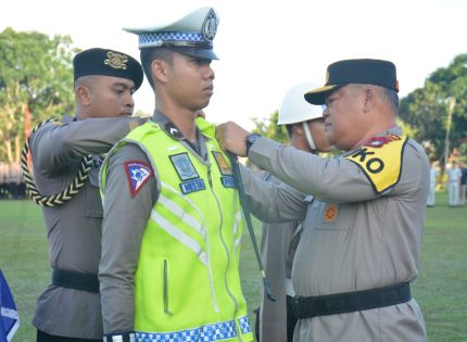 Kapolda Kepri Pimpin Apel Gelar Pasukan Operasi Patuh Seligi 2023.