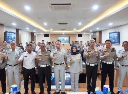 Jasa Raharja dan Korlantas Polri Gelar Supervisi Pelayanan STNK dan TNKB di Kepulauan Riau