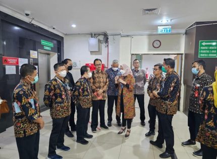 Pastikan Mutu Pelayanan, Direktur Operasional Jasa Raharja Dan Tim Medical Advisory Board (MAB) Kunjungi Sejumlah Rumah Sakit Di Palembang