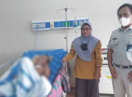 Petugas Jasa Raharja Perwakilan Tanjungpinang Lakukan Kunjungan Dan Monitoring Korban Laka Lantas Di RSUP Raja Ahmad Thabib