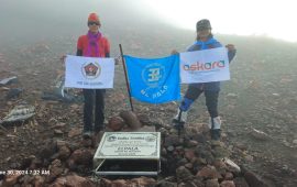 Ketua PWI Jaya Sambut Dua Anggota PWI Jaya Usai Daki Gunung Kerinci